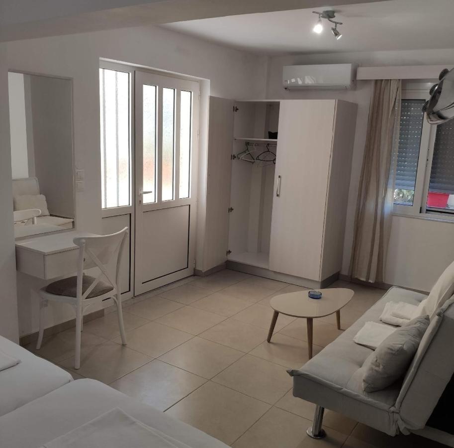Alexia Rooms Палиохора Екстериор снимка